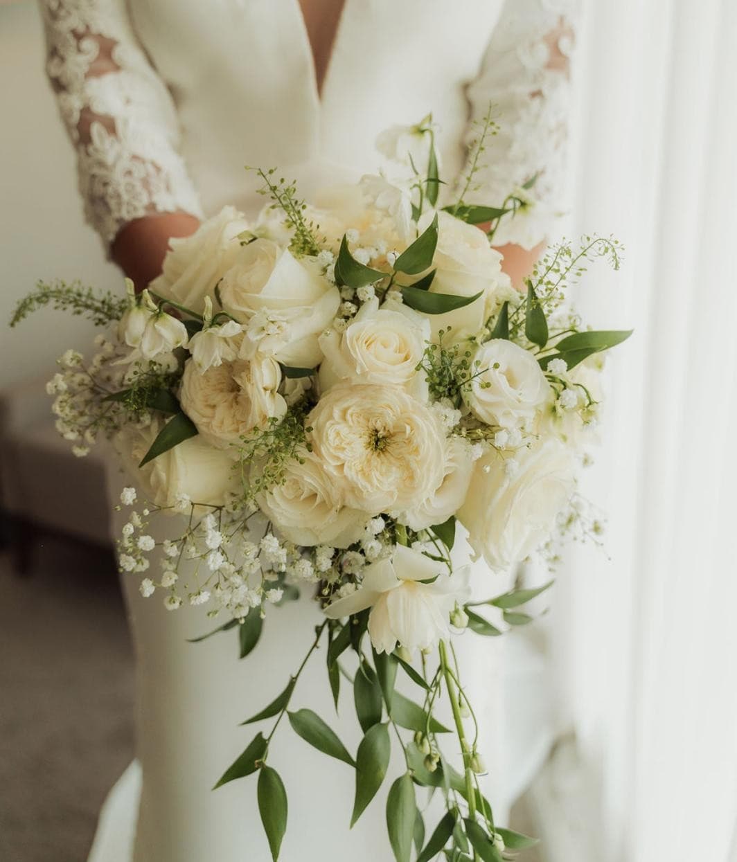 Flores frescas a ser entregues no atelier para preservação botânica